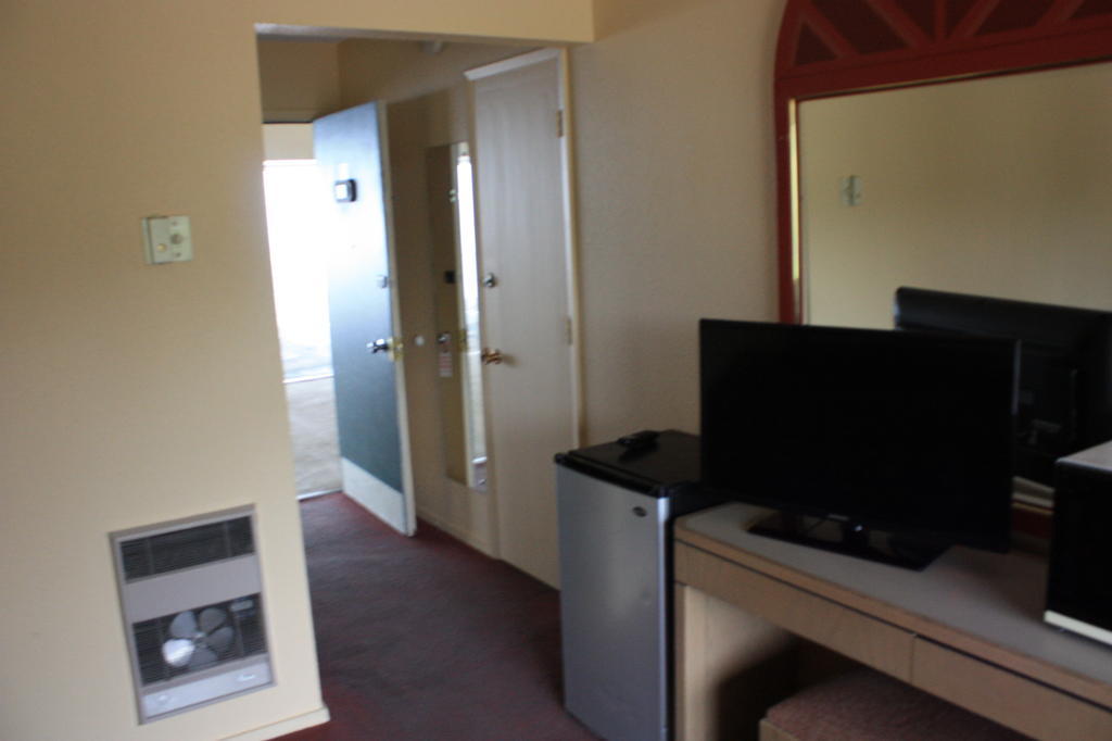 Nendel'S Motor Inn Pullman Room photo